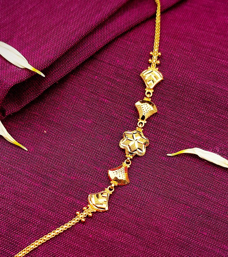 Elegant 22K Gold Star & Flower Charm Bracelet