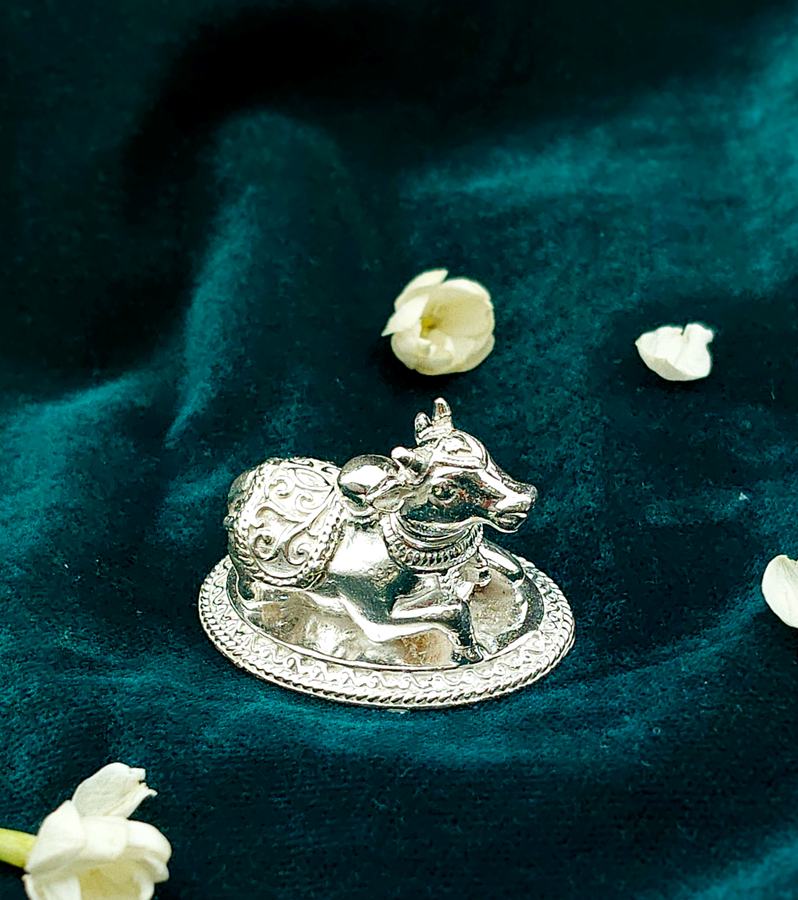 Auspicious Silver Nandi Idol