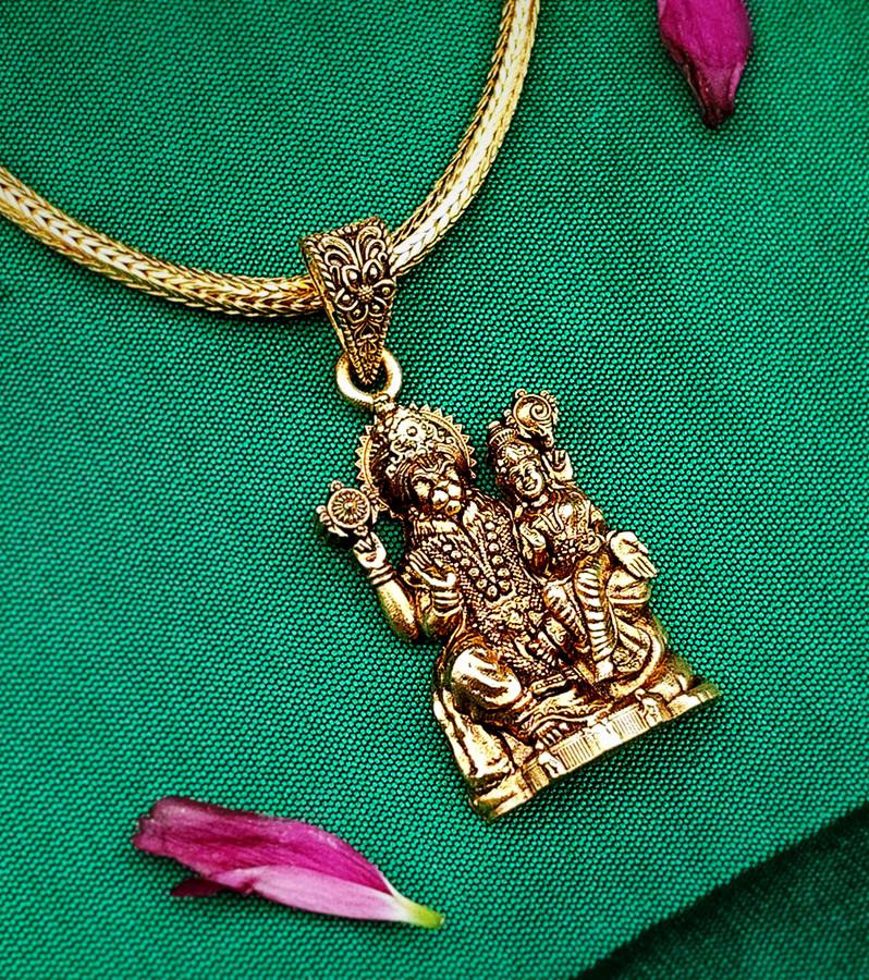 Pendants Collection