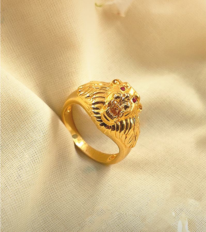 Radiant Gold Ring with Lion Motif
