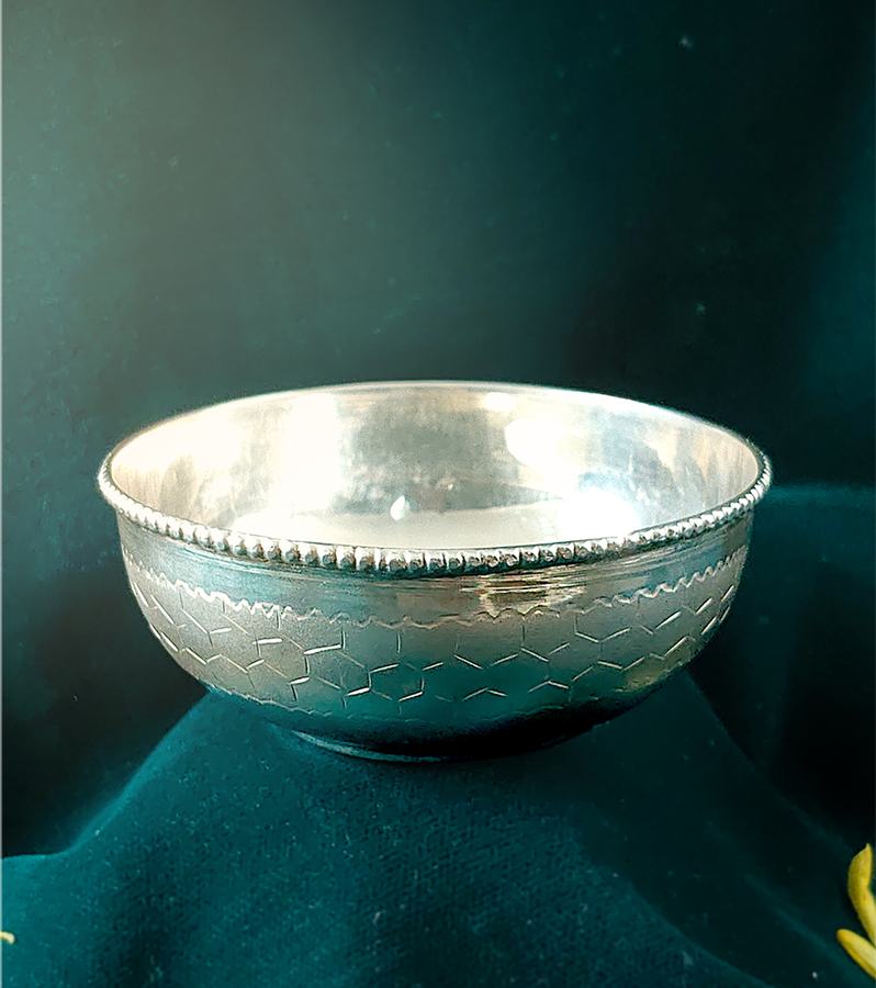 Beautiful Silver Honeycomb Design Bowl