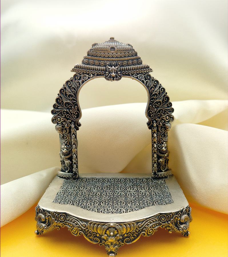 Exquisite Antique Silver Prabhavali Peetam/Mandasana