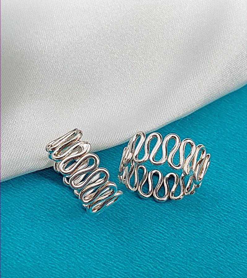 Ornate Silver Zigzag Wavy Wire Toe Rings